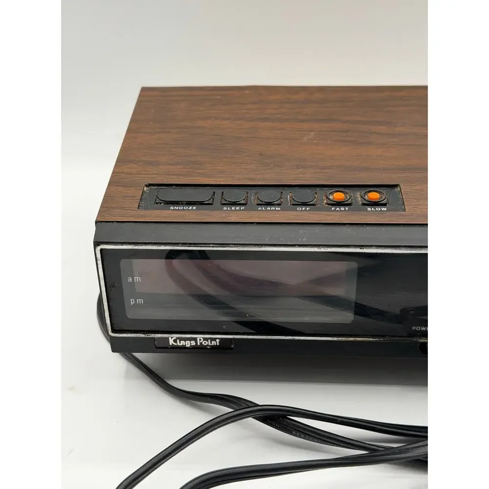 Vintage Kings Point Faux Woodgrain AM/FM Digital Red LED Alarm Clock Radio